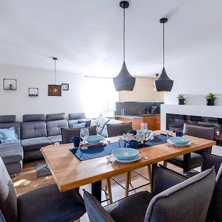 Klifowa 68 아파트